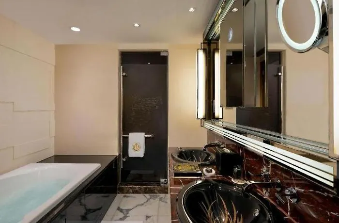 Grand Lisboa Hotel 5*